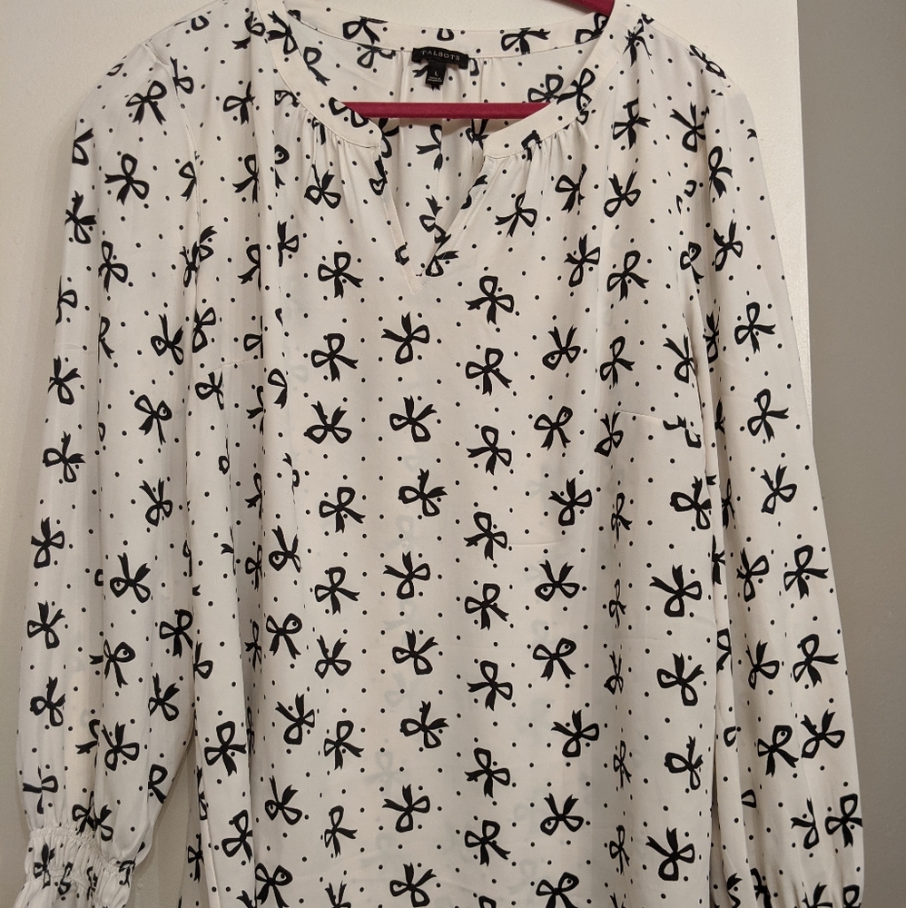 ⭐Bow pattern blouse Talbots